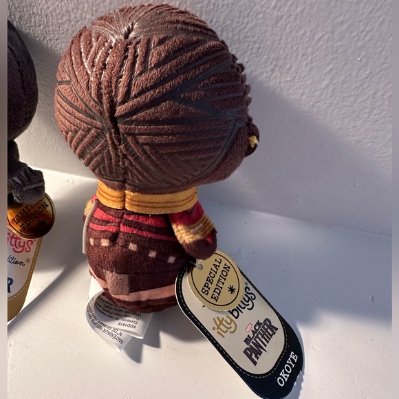 Grab up this duo from Wakanda - Black Panther and Okoye Hallmark itty bitty’s - Picture 6 of 6